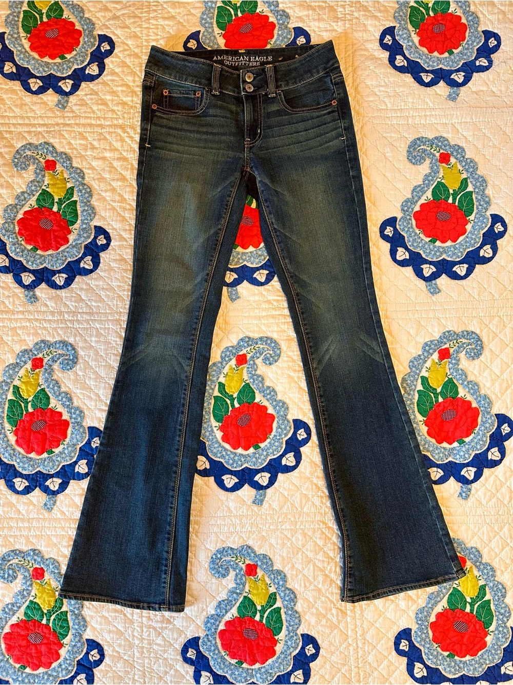 Y2K American Eagle Outfitters Low-Rise Bootcut Jeans - Dark Wash